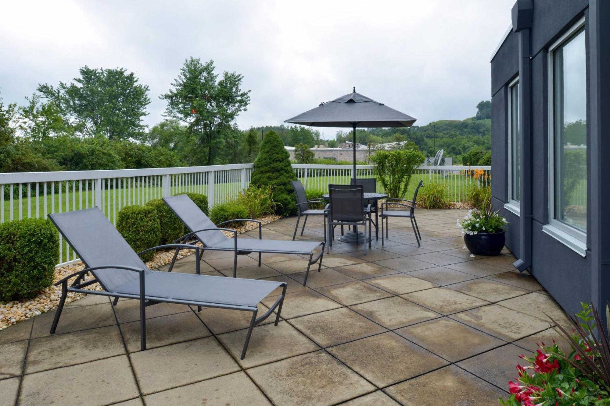 Fairfield Inn & Suites By Marriott Pittsburgh New Stanton Buitenkant foto