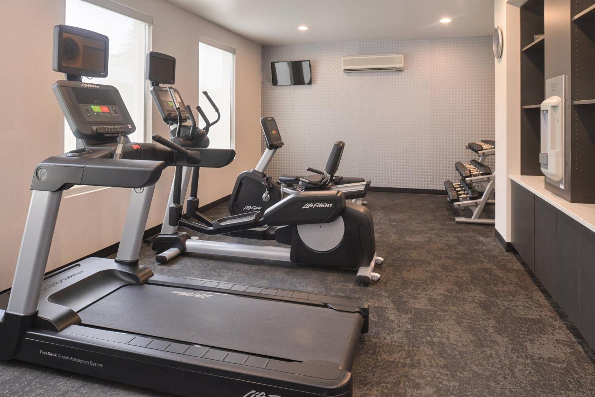Fairfield Inn & Suites By Marriott Pittsburgh New Stanton Buitenkant foto
