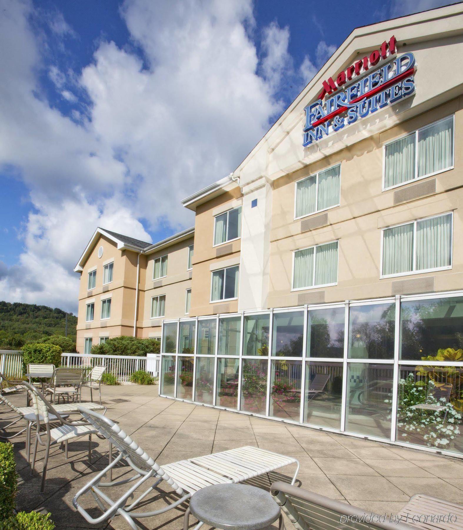 Fairfield Inn & Suites By Marriott Pittsburgh New Stanton Buitenkant foto